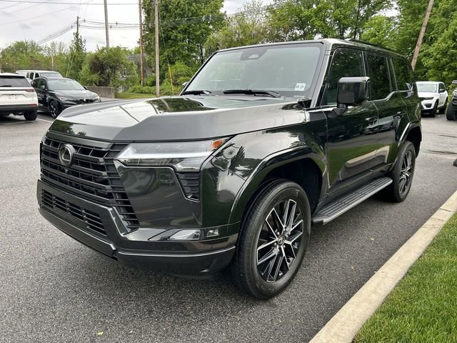 Used 2024 Lexus GX 550 w/ Cold Area Package AWD/4WD image 4