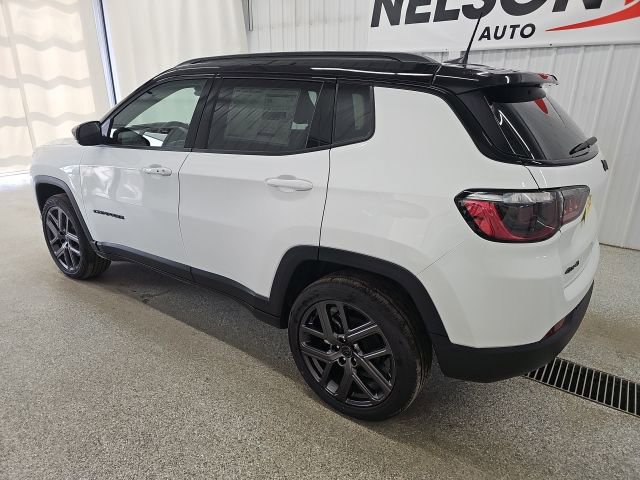 New 2026 Jeep Compass Limited image 9