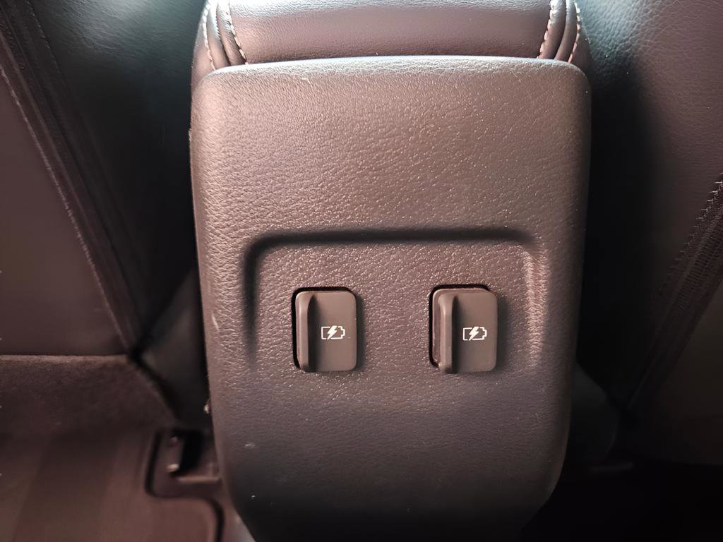 Used 2024 Nissan Kicks SR w/ SR Premium Package image 21