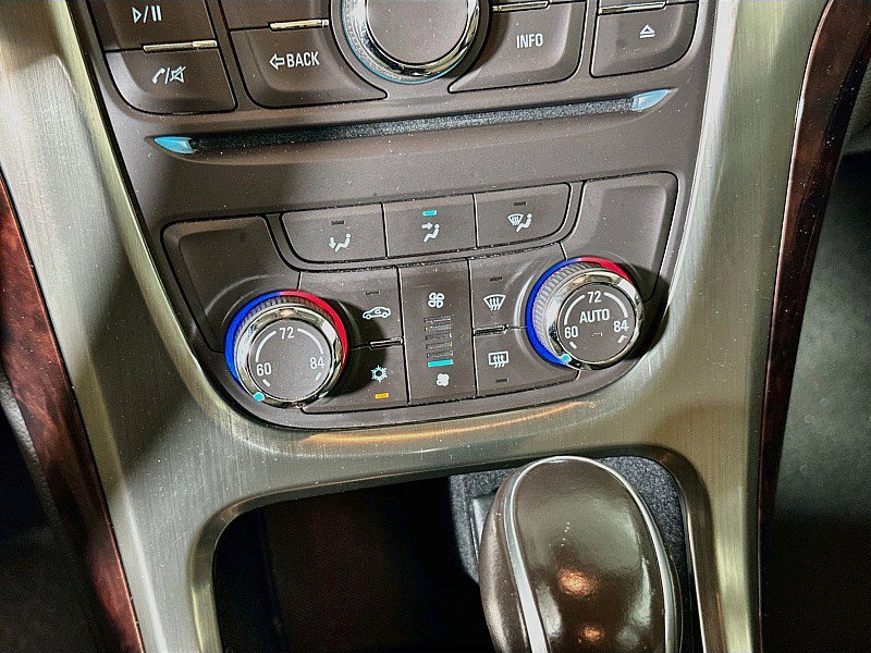 Used 2014 Buick Verano FWD image 16