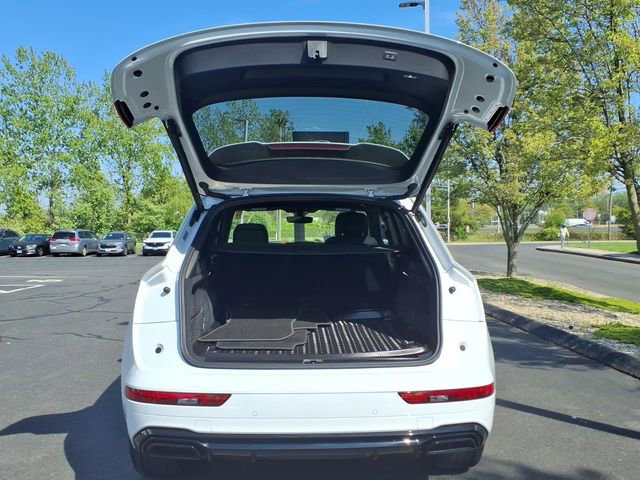 Used 2024 Audi Q5 e Premium Plus AWD/4WD image 7