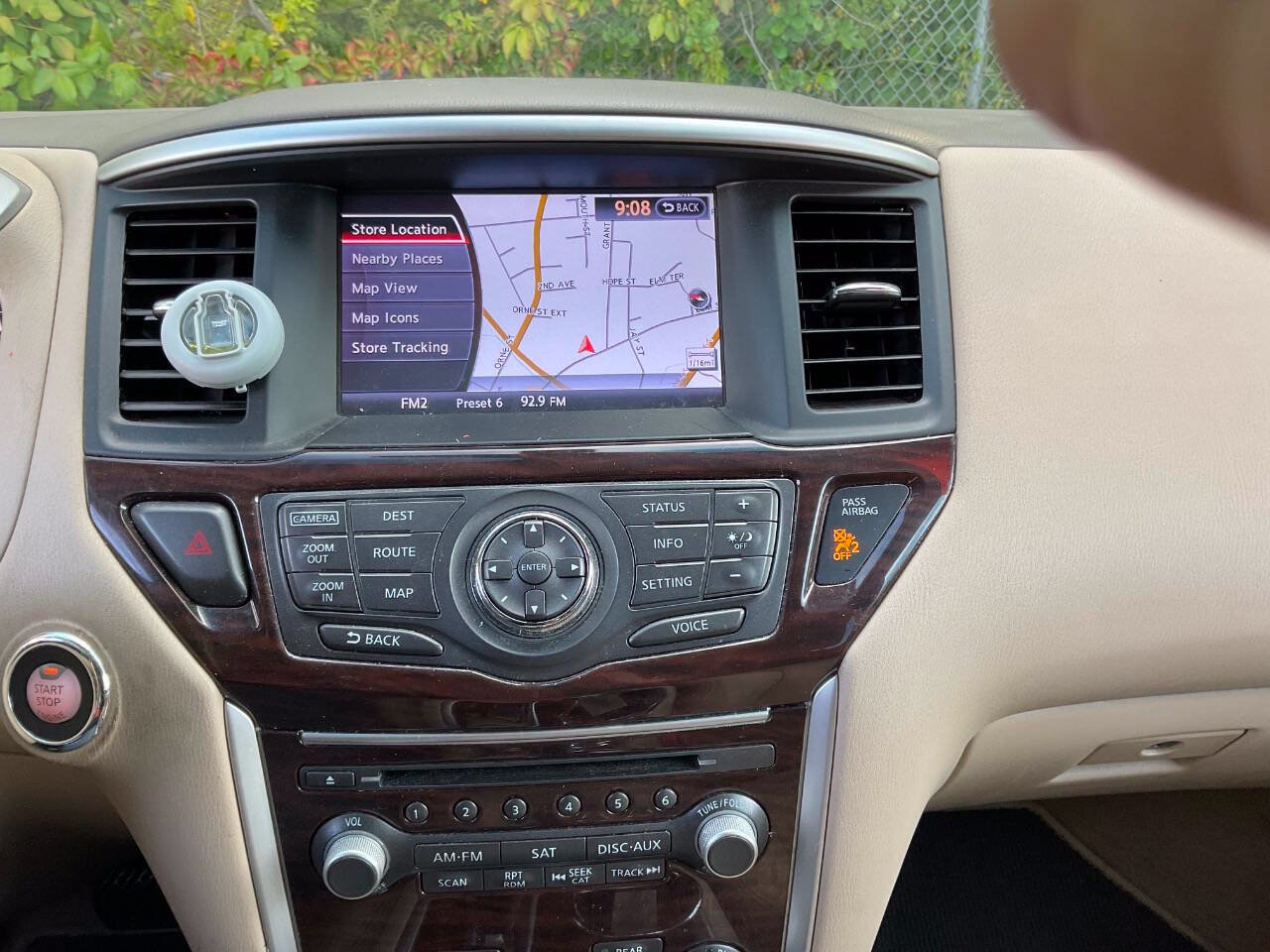 Used 2015 Nissan Pathfinder SL w/ SL Premium Package AWD/4WD image 15