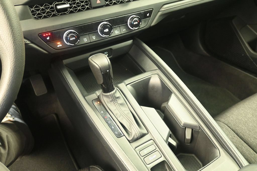 Used 2025 Honda Accord SE image 25