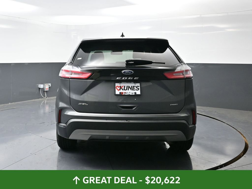 Used 2024 Ford Edge SEL image 13