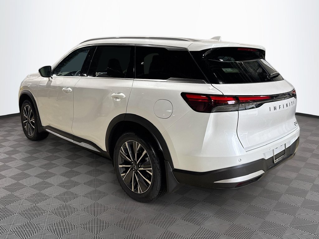 Certified 2026 INFINITI QX60 Luxe w/ Cargo Package FWD image 8