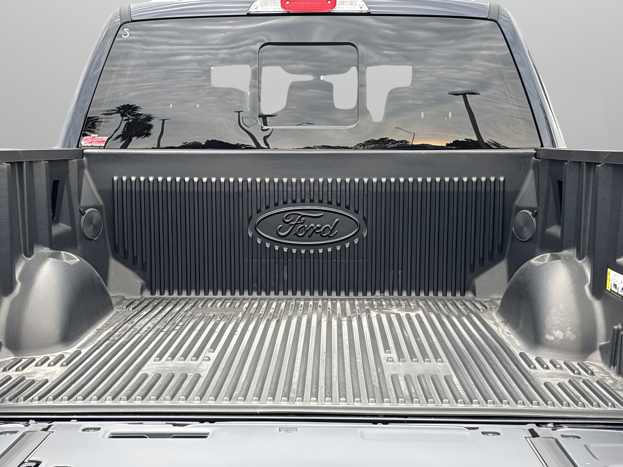 New 2025 Ford F150 Lariat w/ Equipment Group 502A High image 8