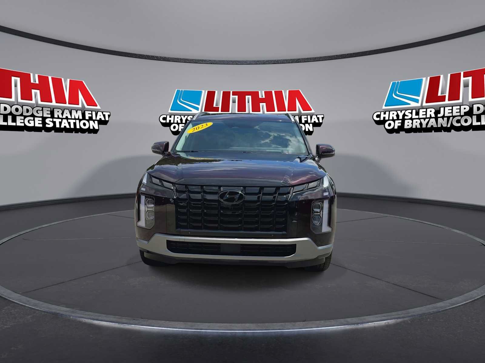 Used 2023 Hyundai Palisade Limited FWD image 3