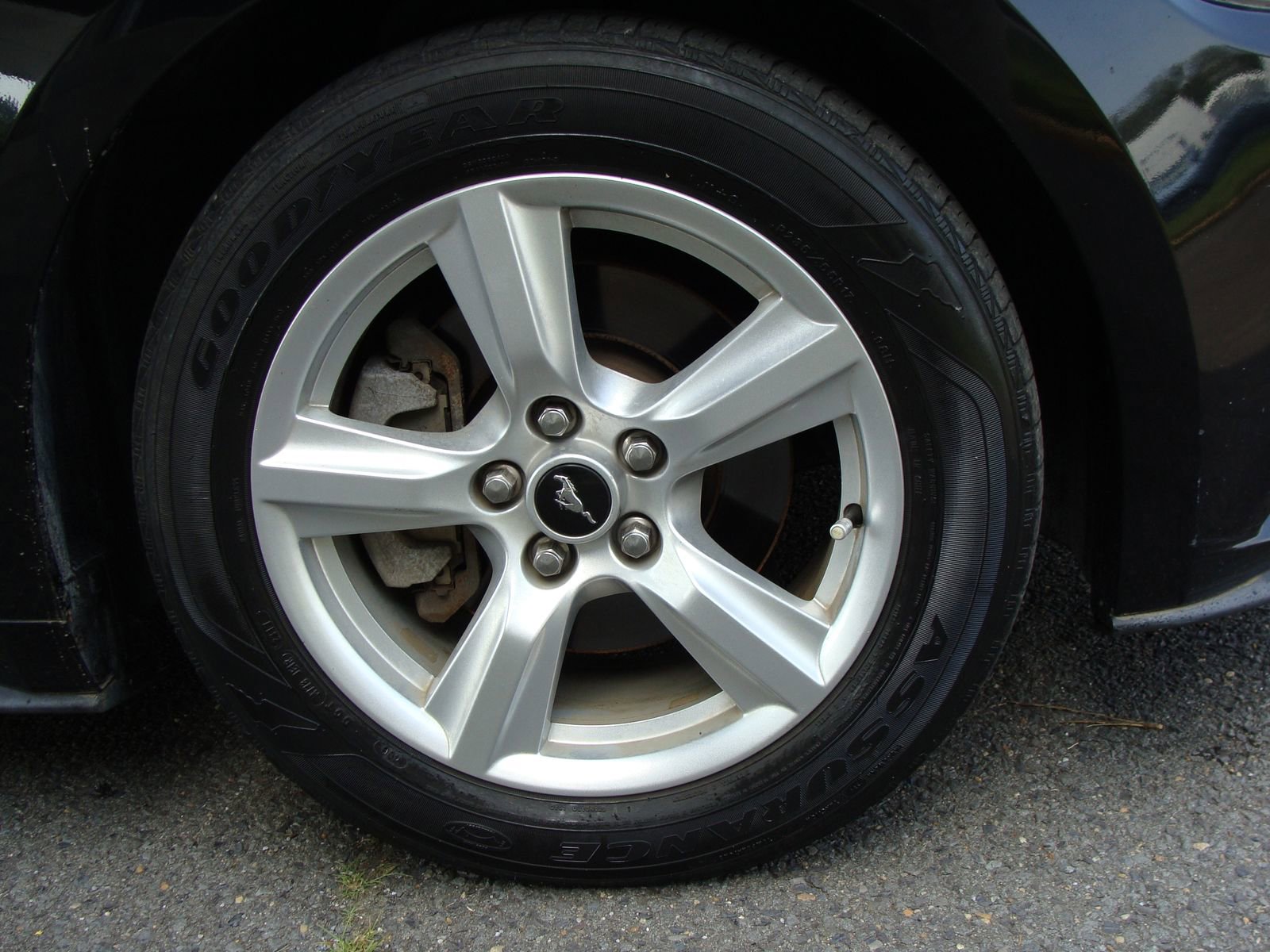 Used 2015 Ford Mustang Coupe image 31