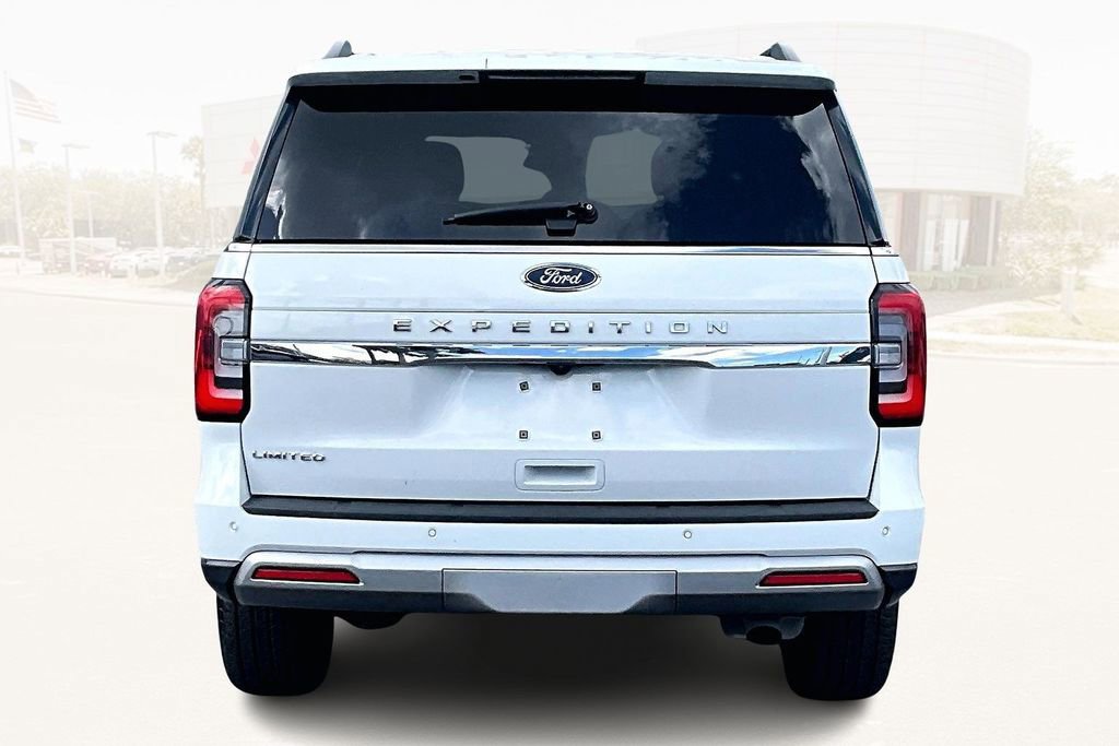 Used 2023 Ford Expedition Limited image 5