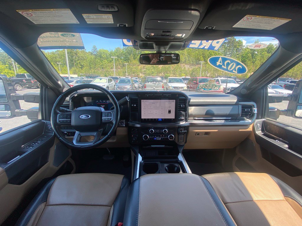 Used 2024 Ford F250 Lariat w/ Black Appearance Package AWD/4WD image 26