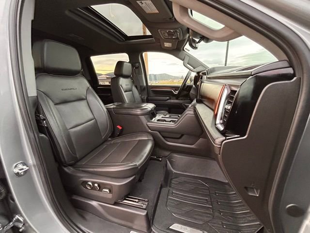 Used 2024 GMC Sierra 3500 Denali w/ Denali Reserve Package image 45