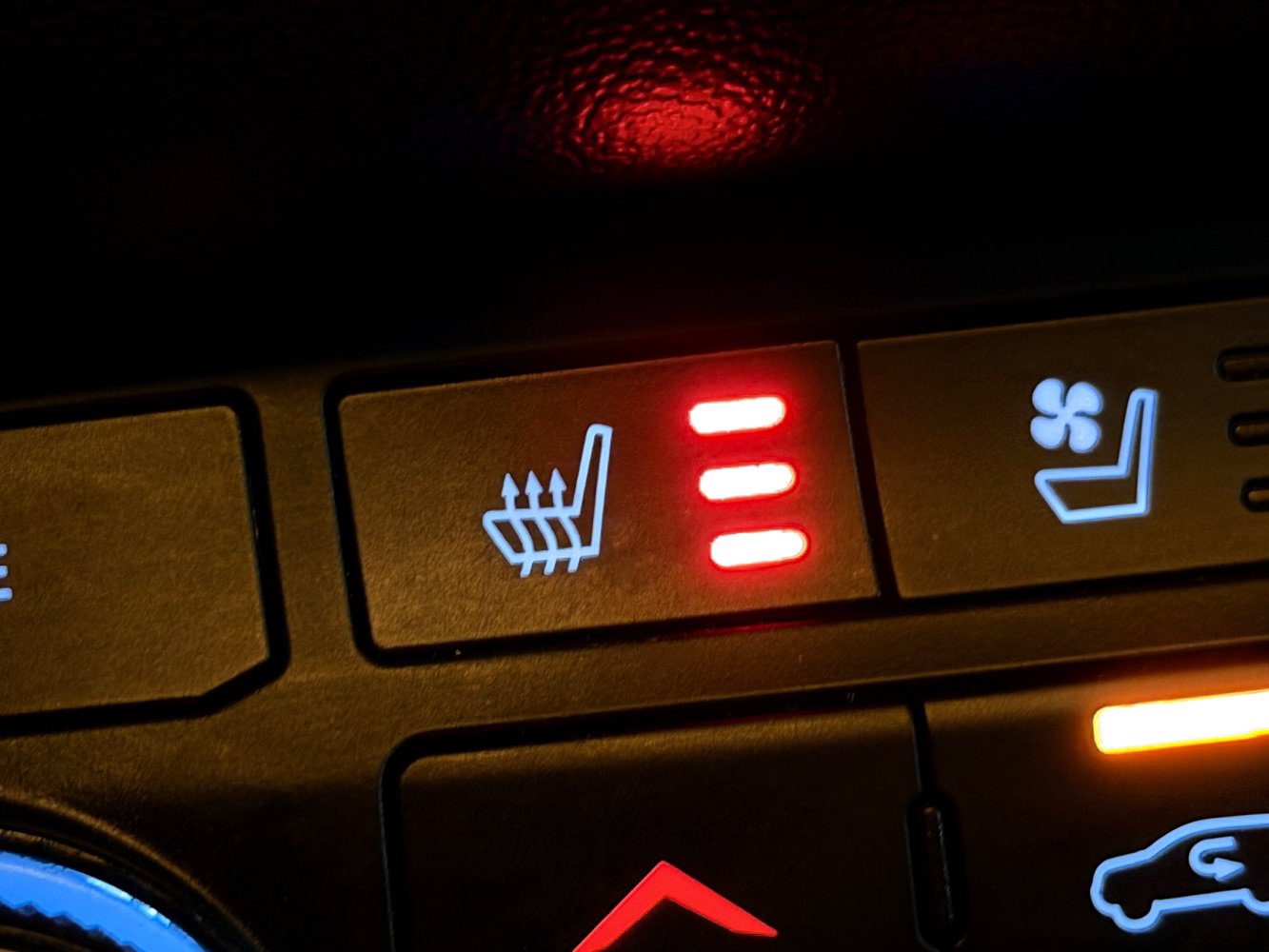 Used 2024 Dodge Durango GT AWD/4WD image 33
