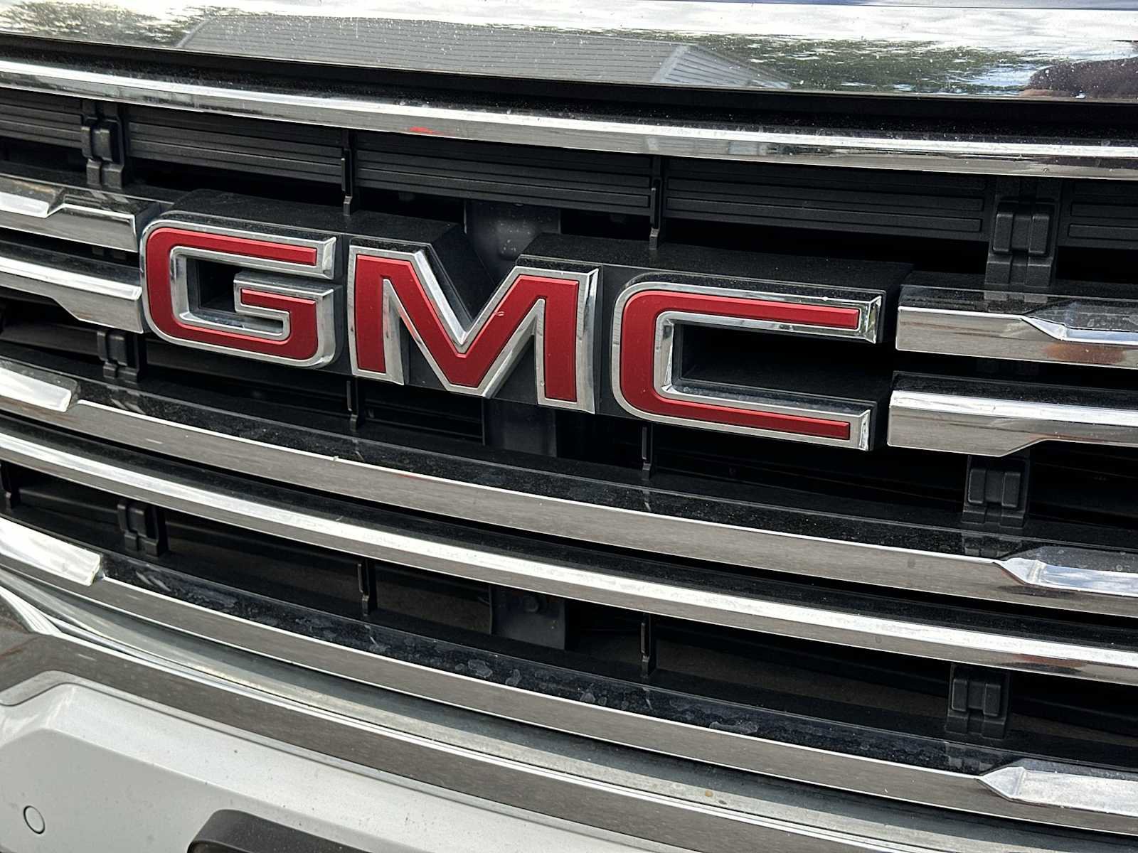 Used 2022 GMC Acadia SLE w/ Driver Convenience Package image 10