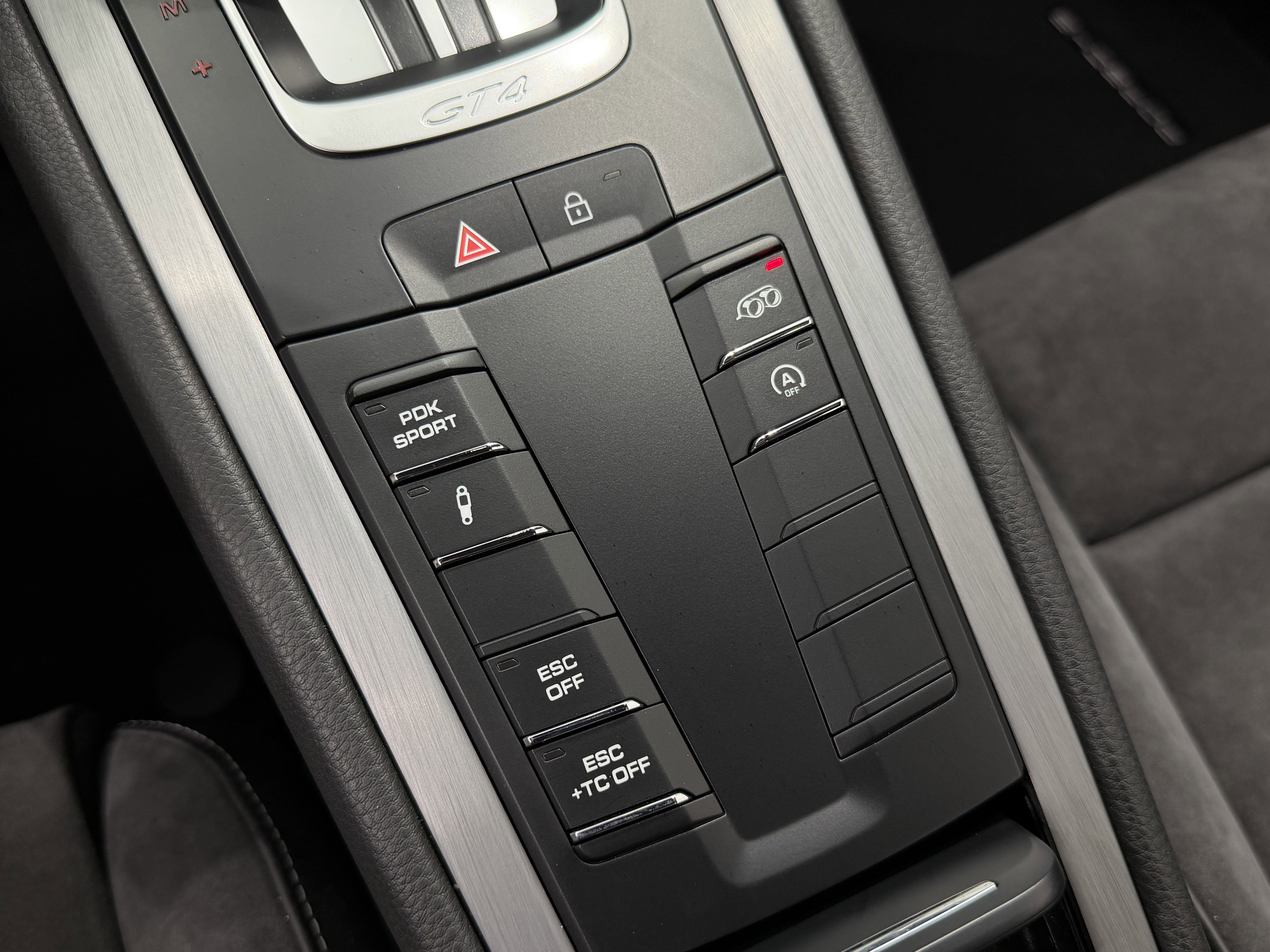 Certified 2021 Porsche 718 Cayman GT4 image 33