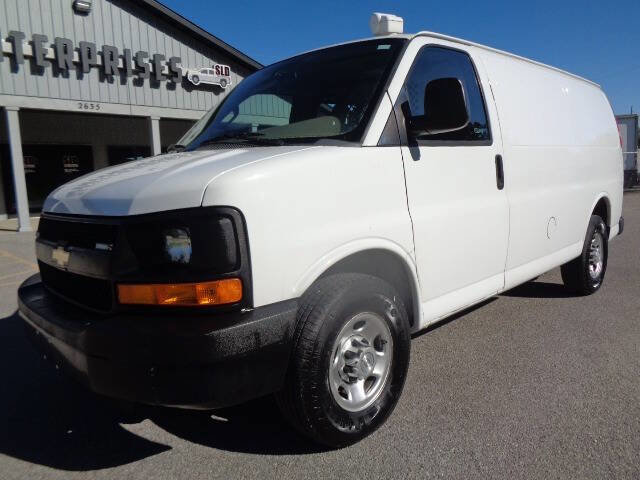 Used 2016 Chevrolet Express 2500 RWD image 1