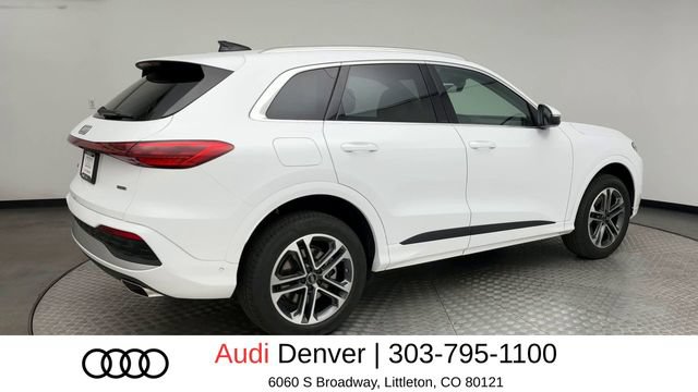 Used 2025 Audi Q5 Premium w/ 19" Wheel Package AWD/4WD image 2