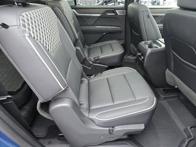 Used 2025 GMC Acadia Denali w/ Super Cruise Package image 23