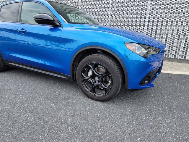 Used 2025 Alfa Romeo Stelvio Sprint AWD/4WD image 5