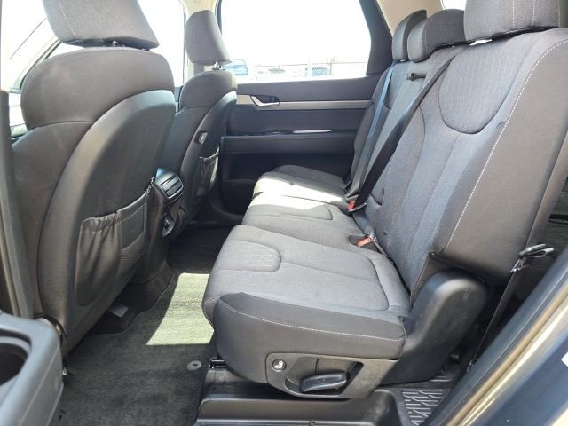 Used 2022 Hyundai Palisade SE image 31