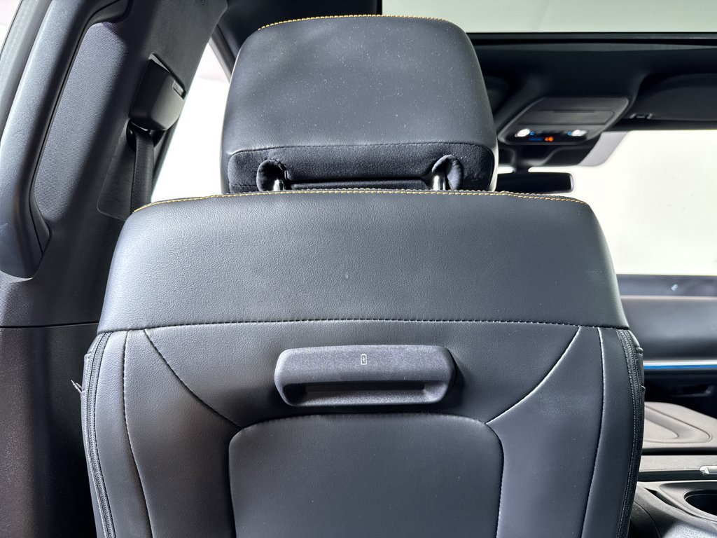 Used 2025 Ford Expedition Tremor AWD/4WD image 35