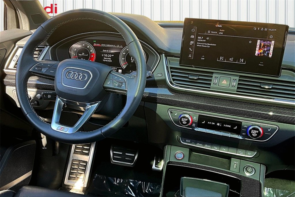 Used 2024 Audi SQ5 Prestige image 8