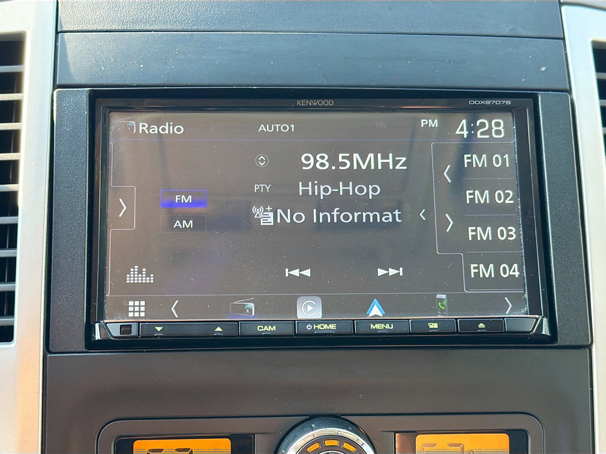 Used 2020 Nissan Frontier SV image 24