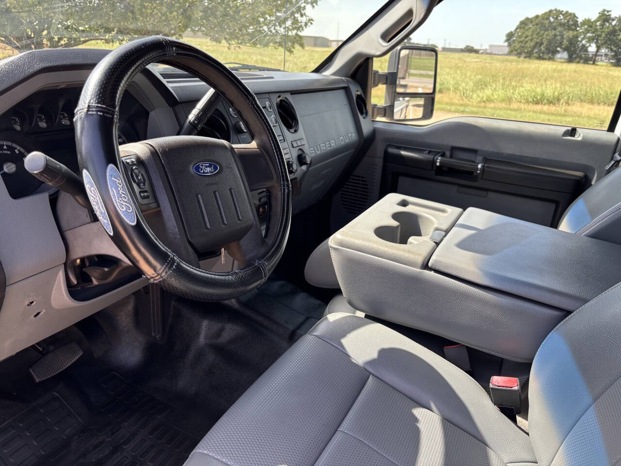 Used 2014 Ford F250 XL w/ Power Equipment Group AWD/4WD image 9