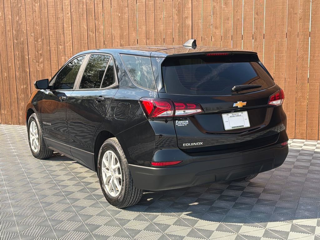 Used 2024 Chevrolet Equinox LS image 14