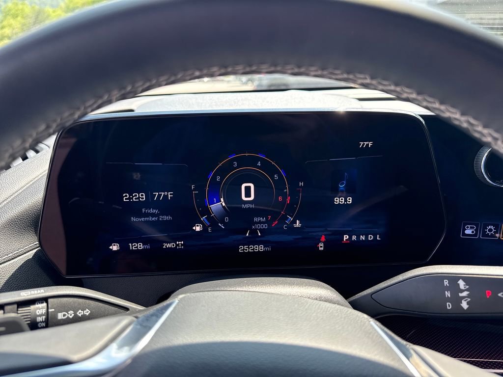 Used 2025 Chevrolet Traverse Z71 w/ LPO, Floor Liner Package AWD/4WD image 18