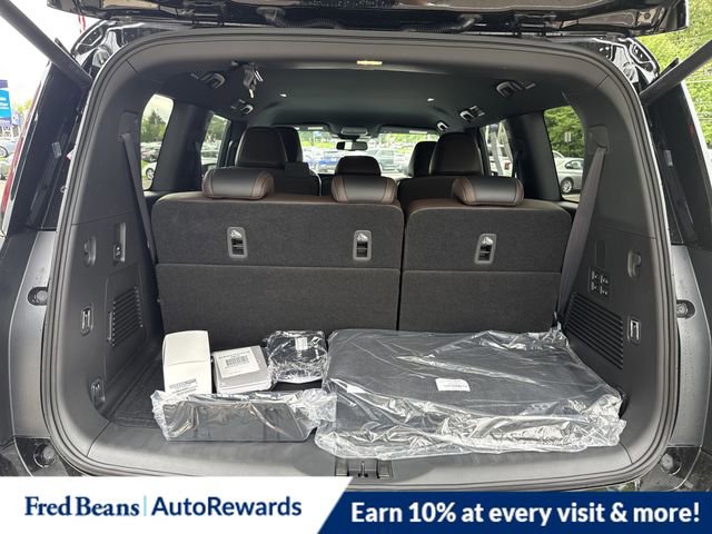 New 2025 Nissan Armada SL image 10