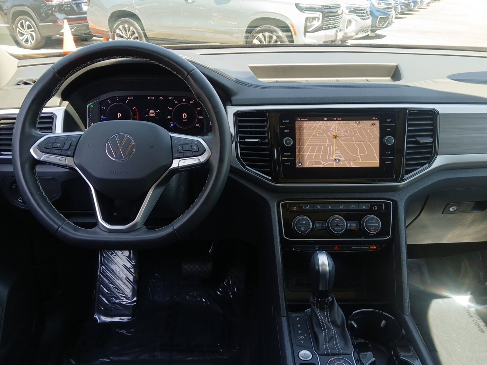Used 2023 Volkswagen Atlas SEL AWD/4WD image 7