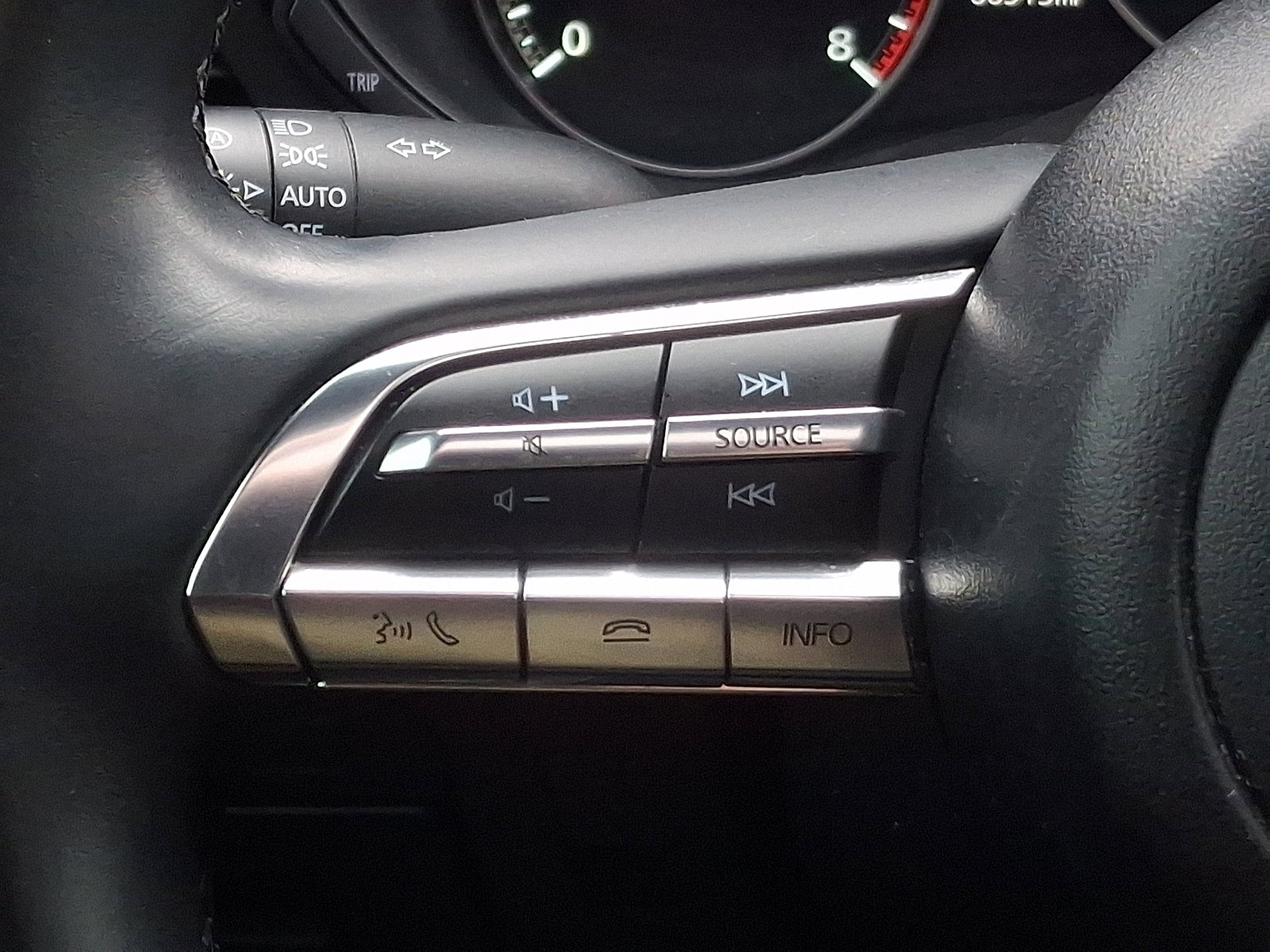 Used 2021 MAZDA MAZDA3 s image 21