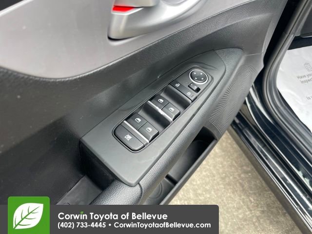 Used 2023 Kia Forte LXS image 11