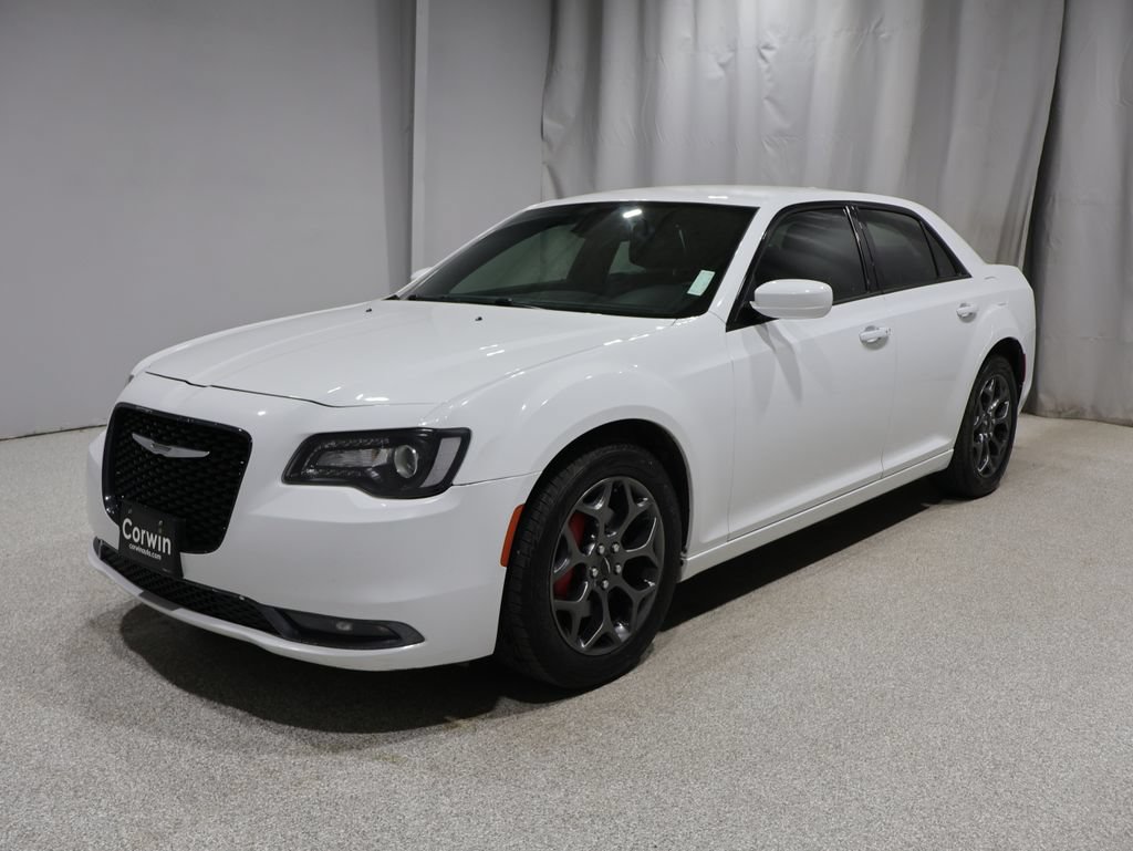 Used 2018 Chrysler 300 S AWD/4WD image 5