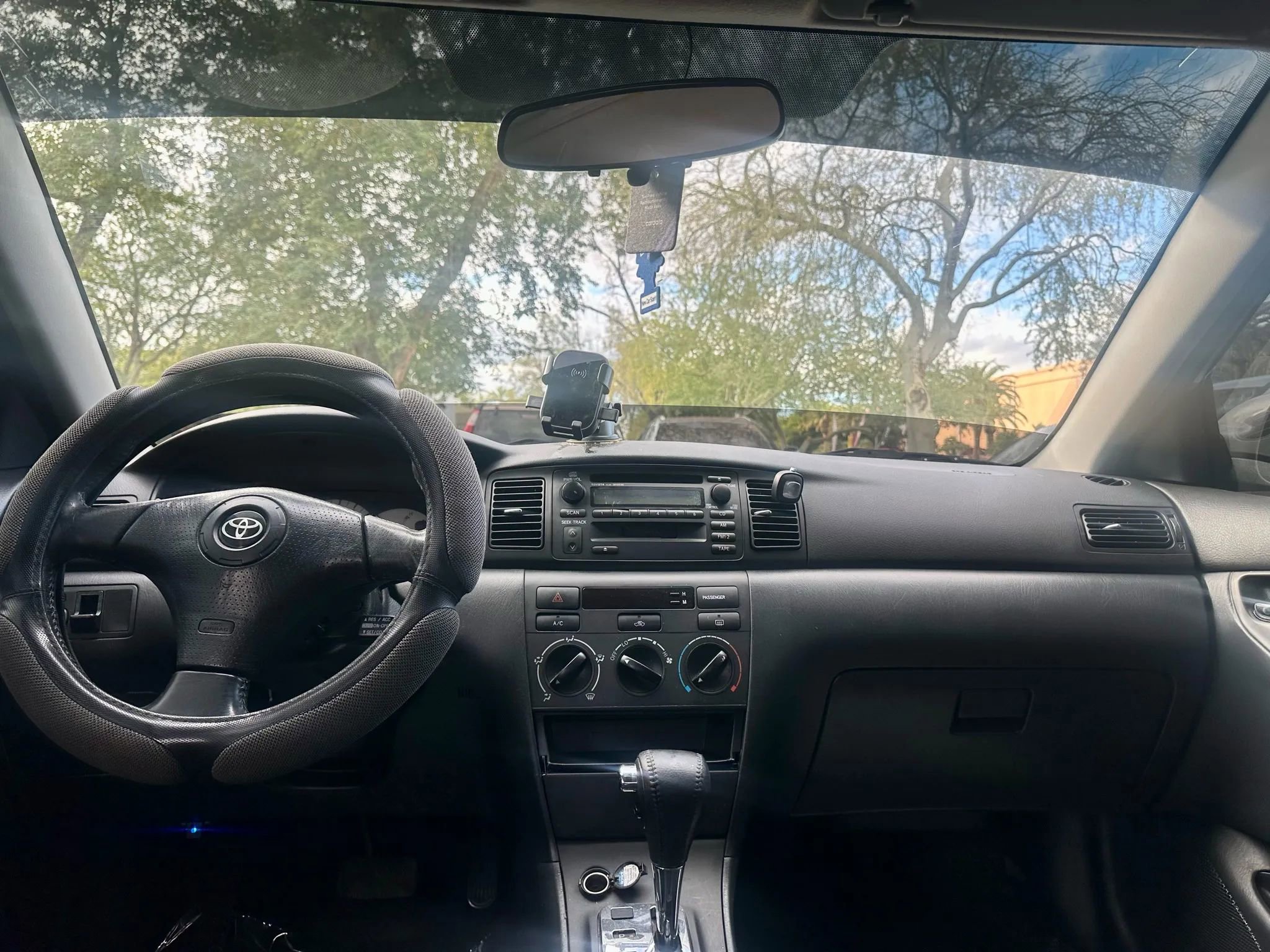 Used 2003 Toyota Corolla S image 12