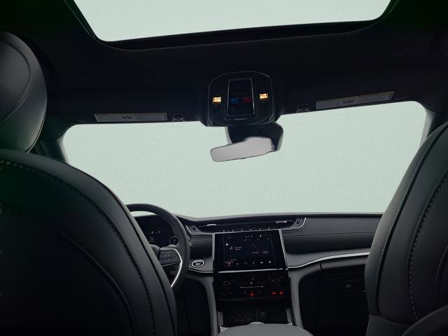 New 2025 Jeep Grand Cherokee Altitude image 20