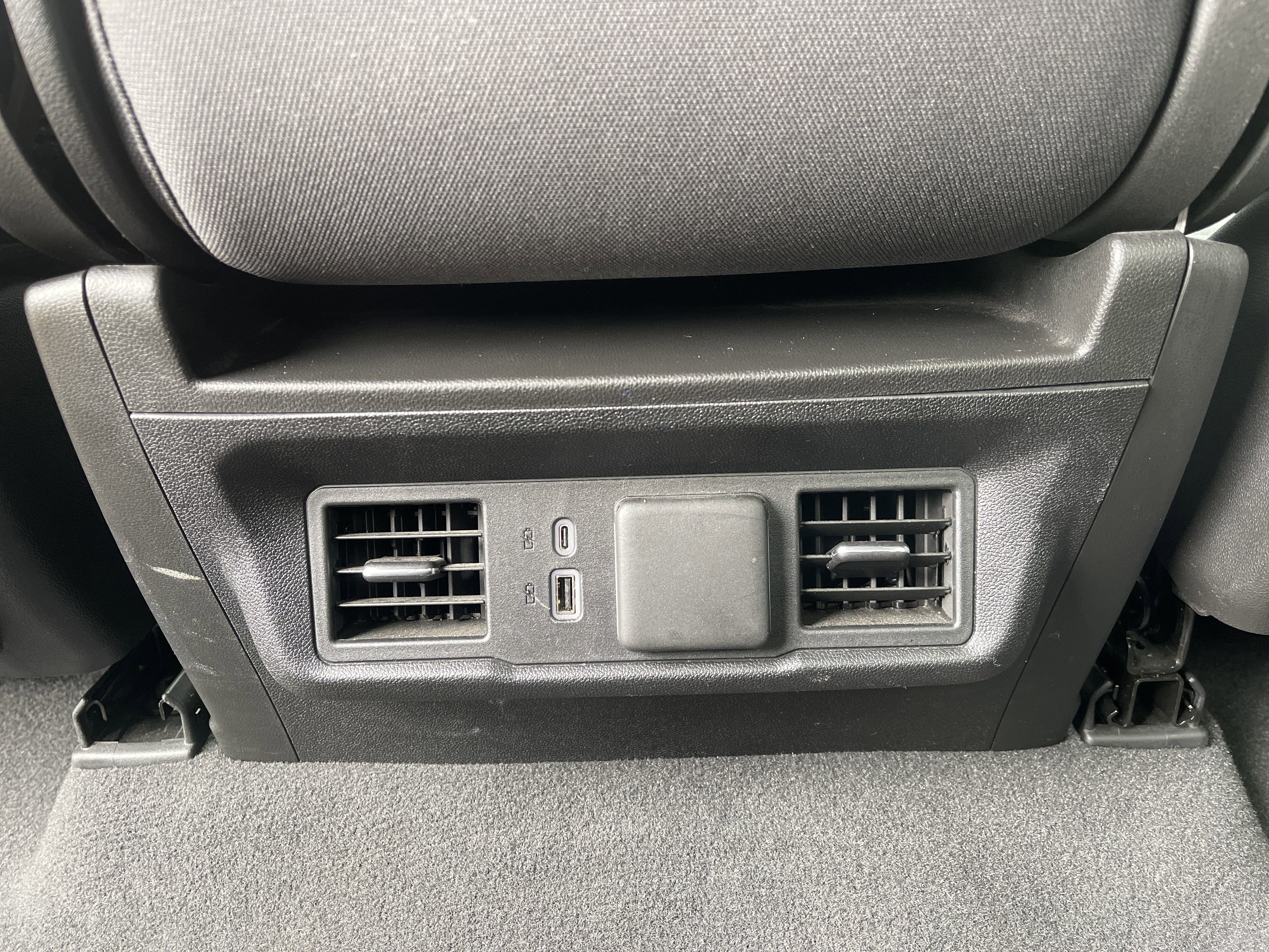 Used 2025 Chevrolet Silverado 1500 LT image 39