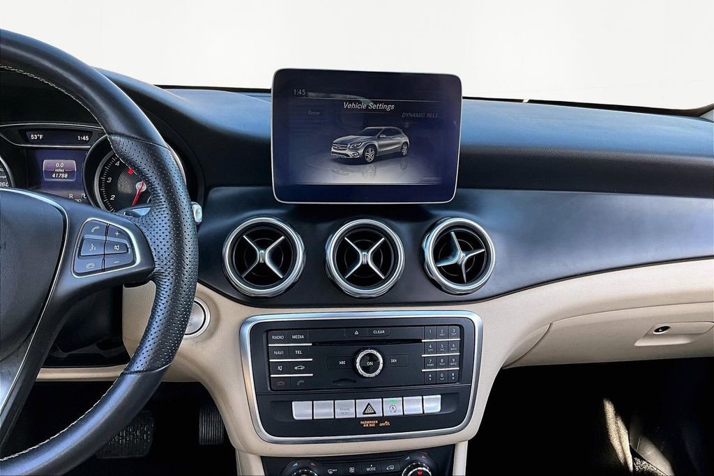 Used 2019 Mercedes-Benz GLA 250 w/ Convenience Package image 9