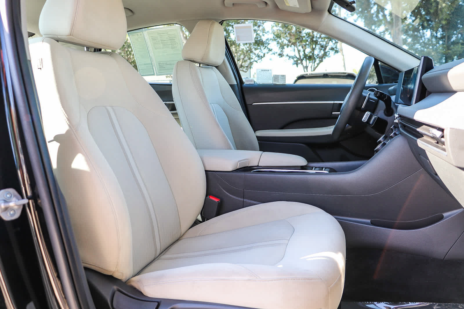 Used 2024 Hyundai Sonata SEL FWD image 17