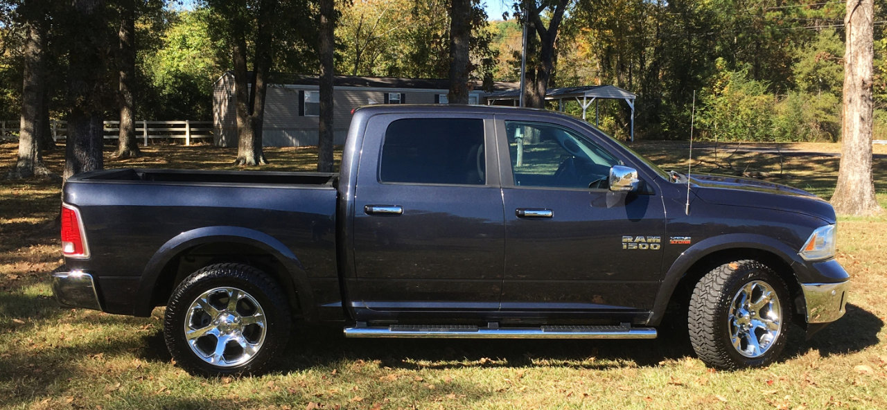 Used 2016 RAM 1500 Laramie w/ Convenience Group image 7