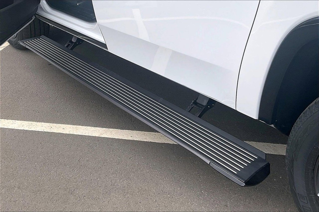 New 2026 Jeep Grand Wagoneer L Limited image 10