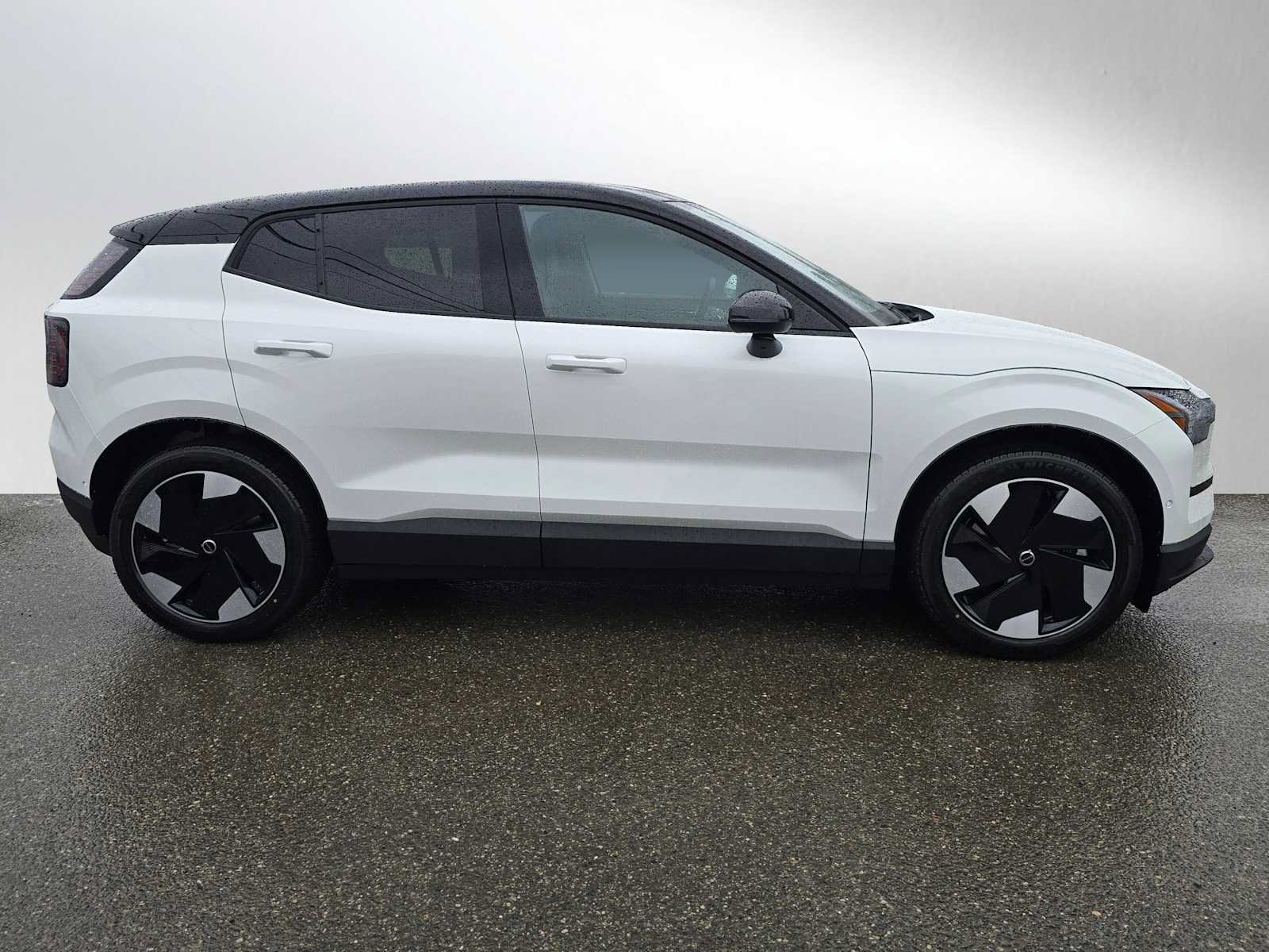 New 2026 Volvo EX30 Ultra w/ Protection Package AWD/4WD image 2