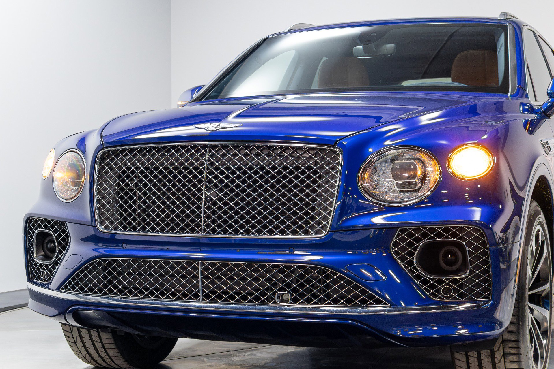 Used 2021 Bentley Bentayga w/ First Edition Specification AWD/4WD image 83