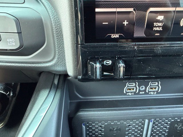 New 2026 RAM 2500 Laramie w/ Night Edition AWD/4WD image 50