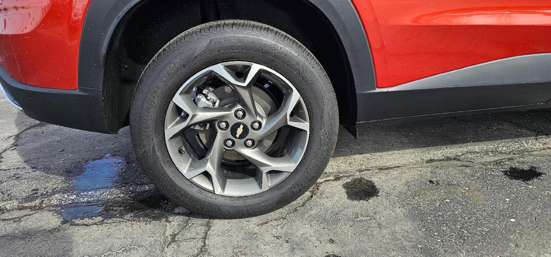 Used 2024 Chevrolet Trax LT w/ Driver Confidence Package image 8