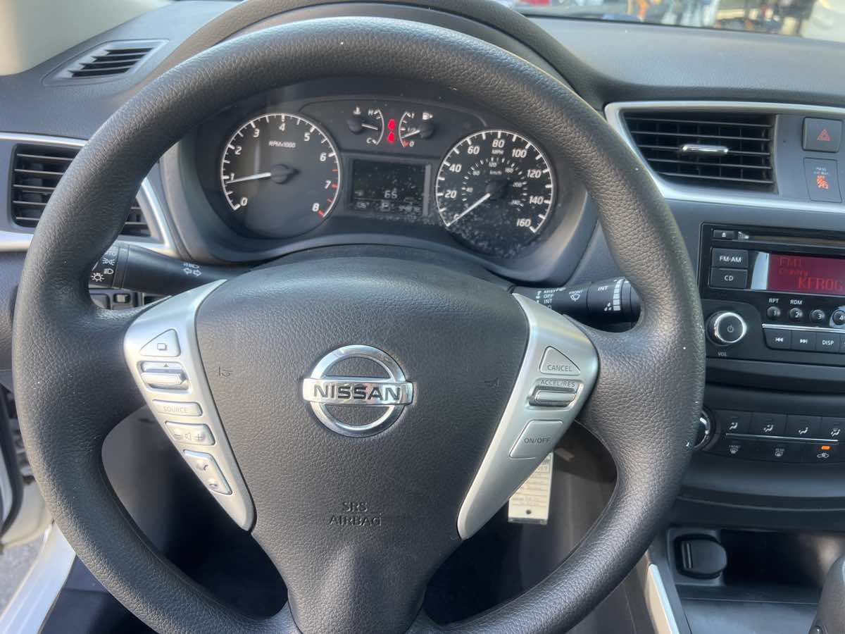 Used 2017 Nissan Sentra S FWD image 11