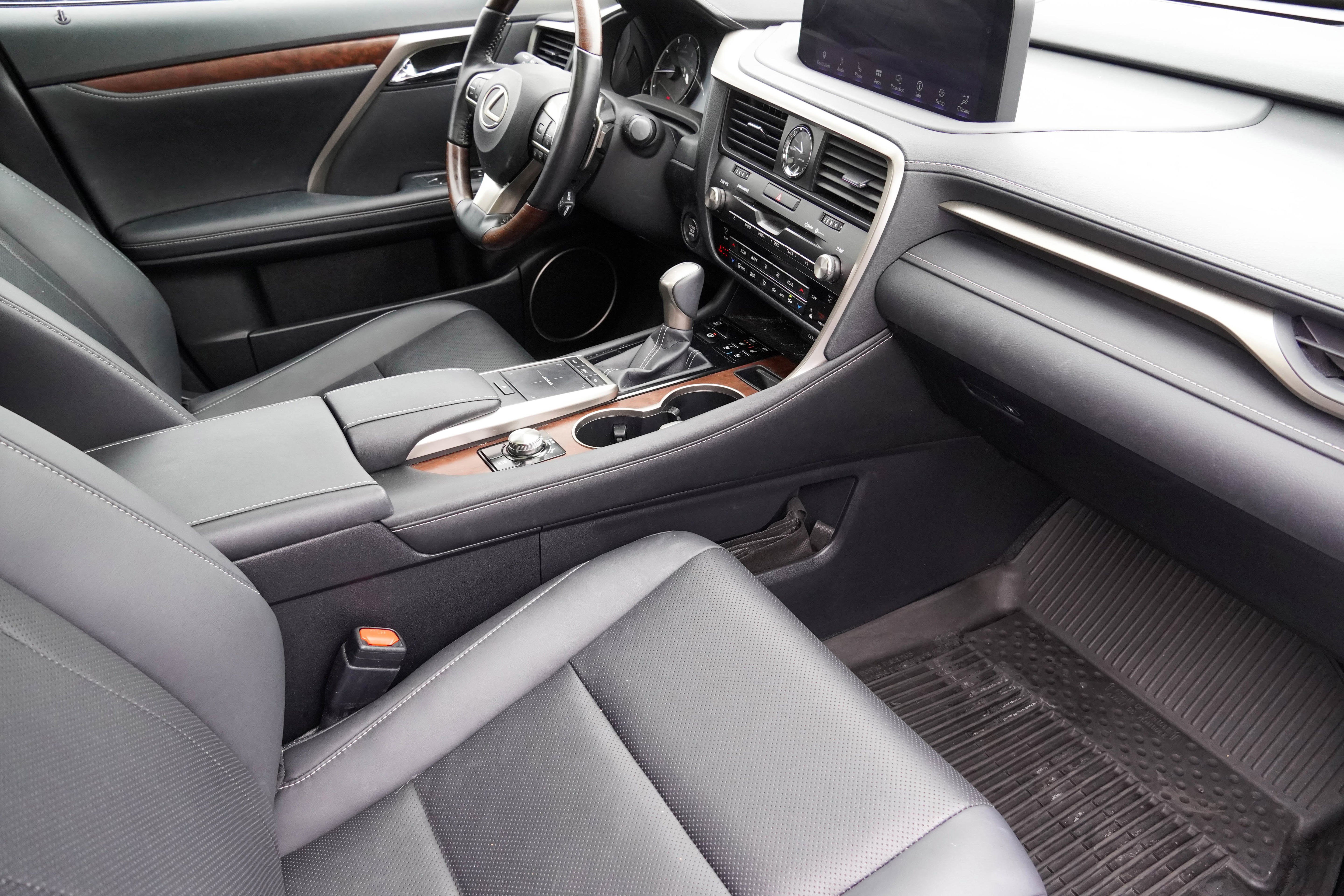 Used 2022 Lexus RX 350L 350L w/ Premium Package image 10