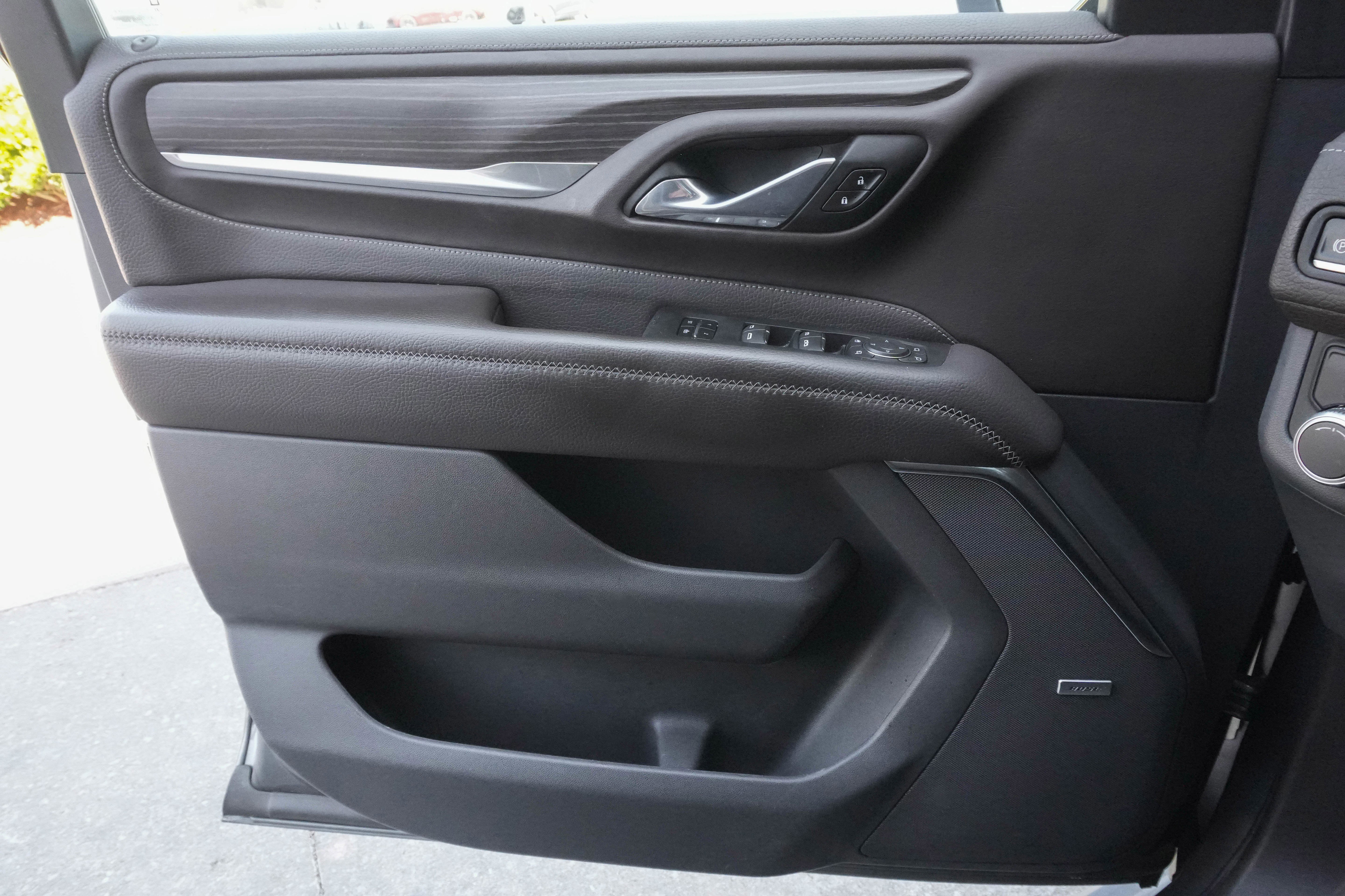 Used 2021 GMC Yukon Denali w/ Denali Premium Package RWD image 16