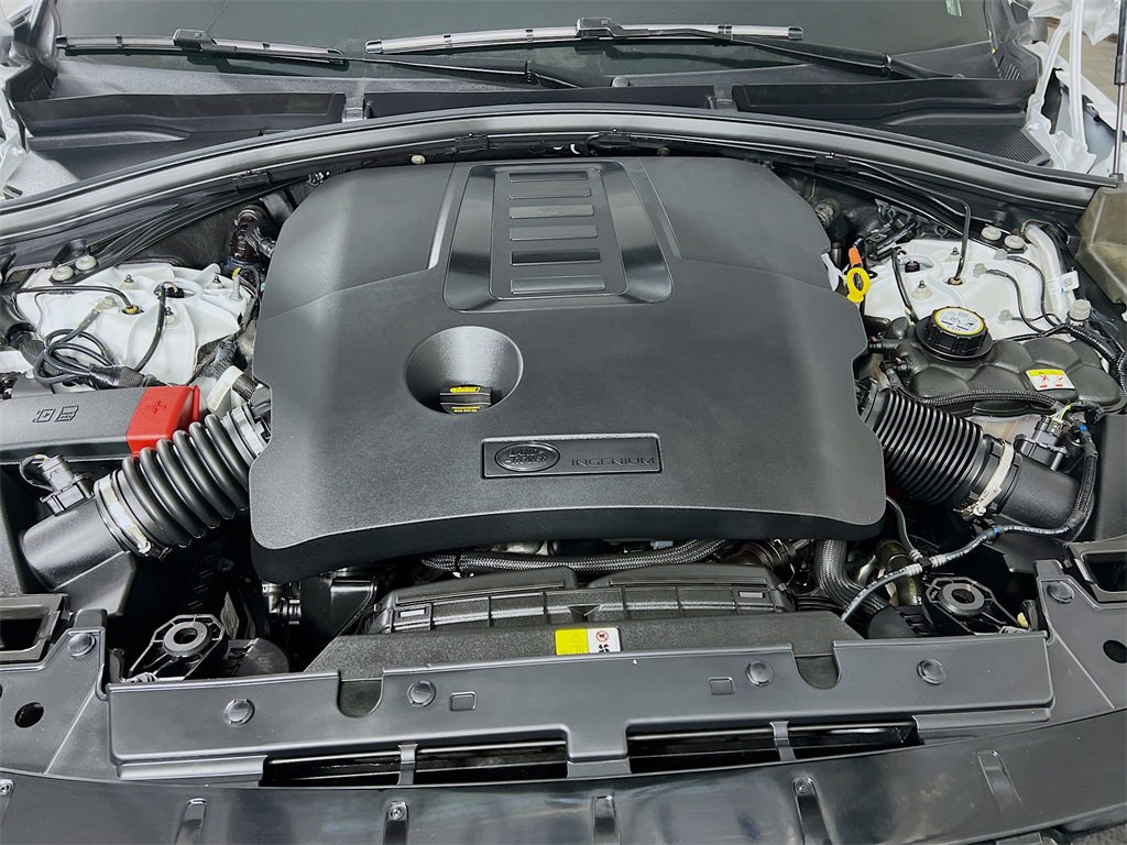 Used 2023 Land Rover Range Rover Velar HST image 31