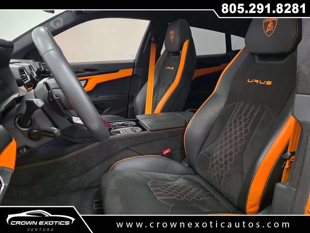 Used 2024 Lamborghini Urus S AWD/4WD image 37